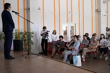 В ЦГКБ накануне профессионального праздника отметили медицинских работников